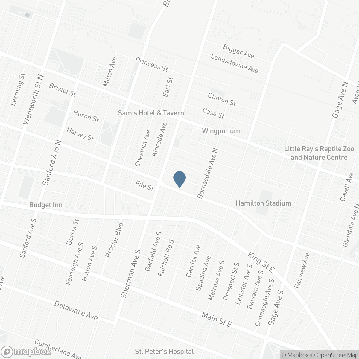 24 SOMERSET AVENUE, Hamilton, Ontario L8L 2L5